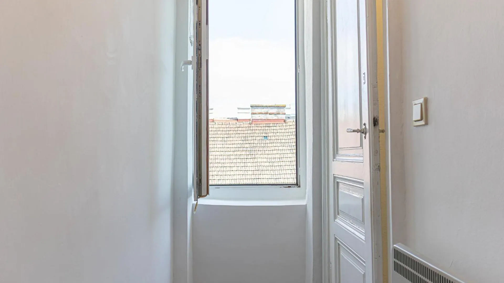 Stylish & Comfortable Studio Apt. Centrally Placed Vienna Apartment