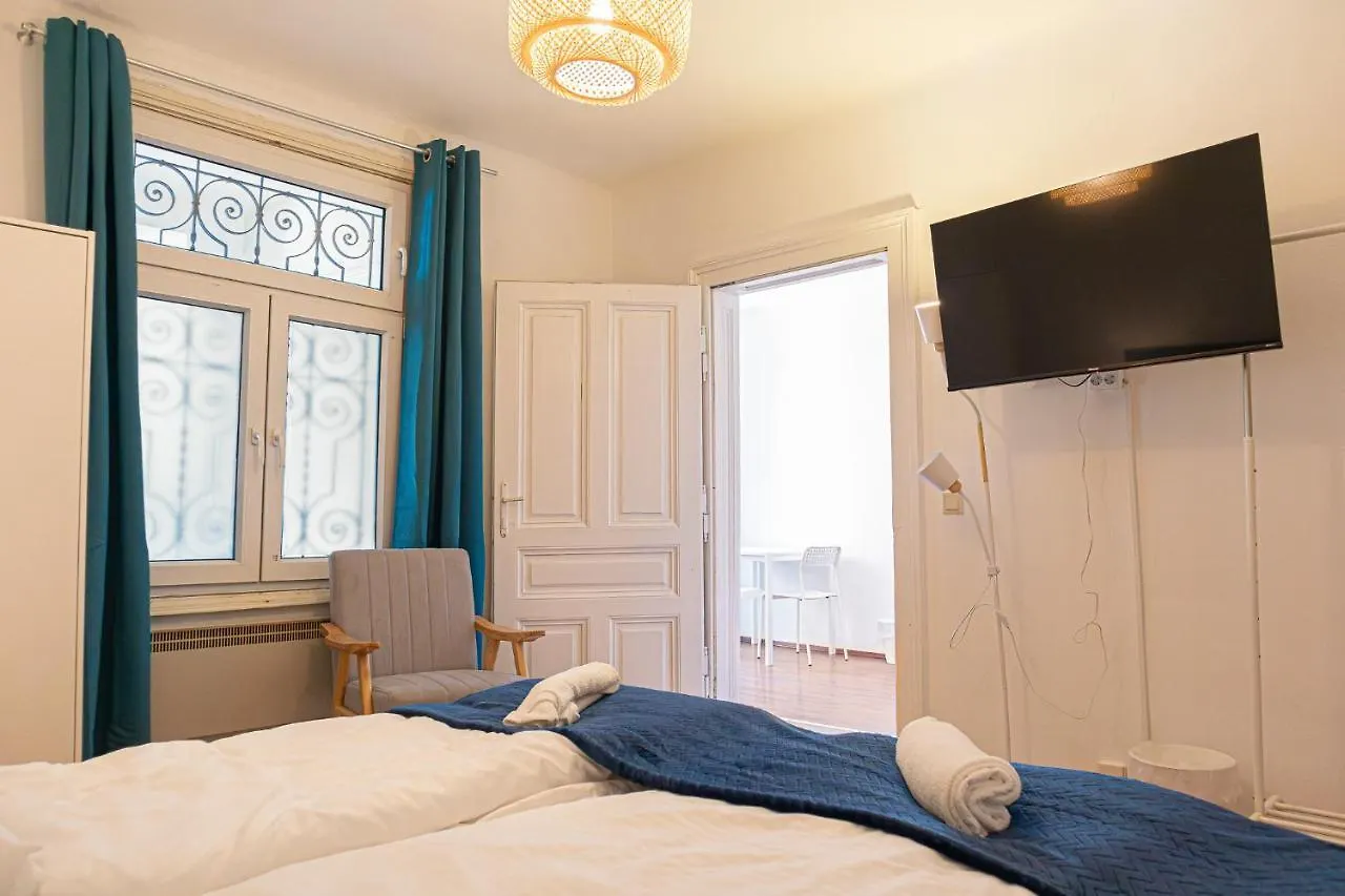 Stylish & Comfortable Studio Apt. Centrally Placed Vienna Apartment